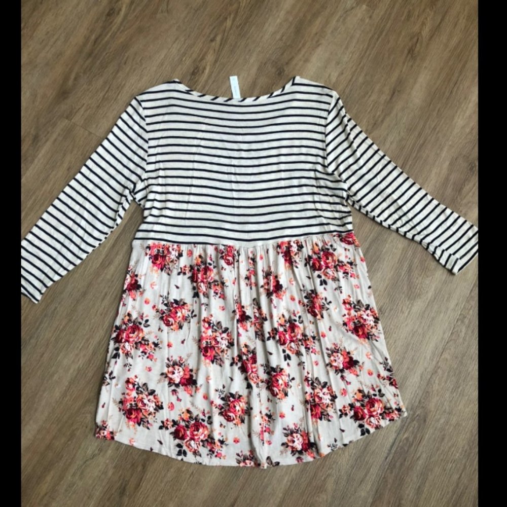 HoneyMe Floral BabyDoll Top - Size Medium